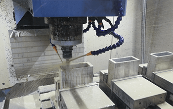Maintenance of 5 axis CNC horizontal milling machine